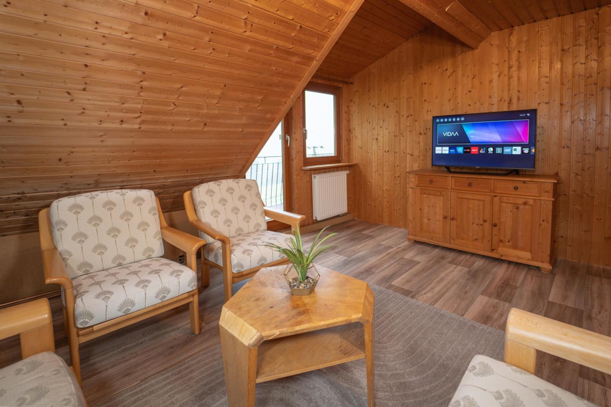 Range - Landhaus Mit Panoramablick - 2 Apartments - Wlan - Tv - Bis Zu 11 Personen ヴィンターバッハ エクステリア 写真